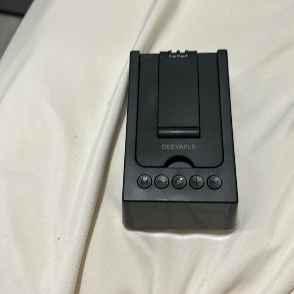 Magic Arm Phone Stand with wireless speaker
